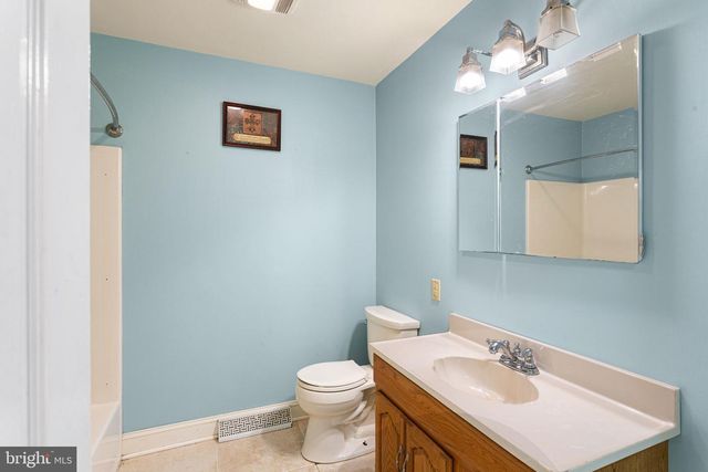 6 MELISSA LANE, Pilesgrove, NJ 08098