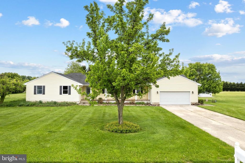 6 MELISSA LANE, Pilesgrove, NJ 08098