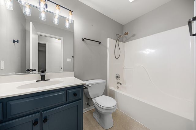 5012 W 92nd Avenue, Crown Point, IN 46307