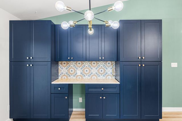 5012 W 92nd Avenue, Crown Point, IN 46307