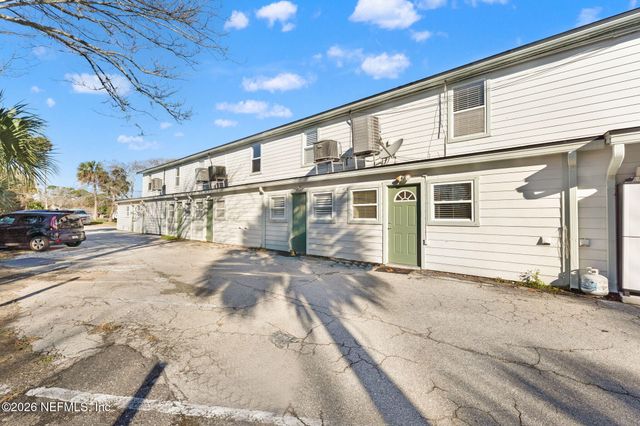 836 CAVALLA Road, Atlantic Beach, FL 32233