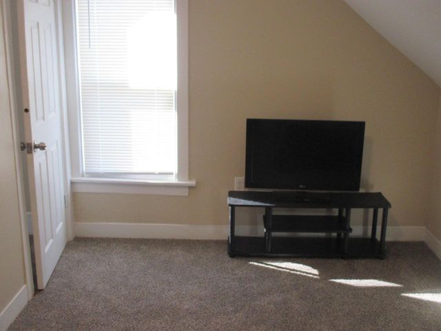 3741 N 25th STREET, Milwaukee, WI 53206