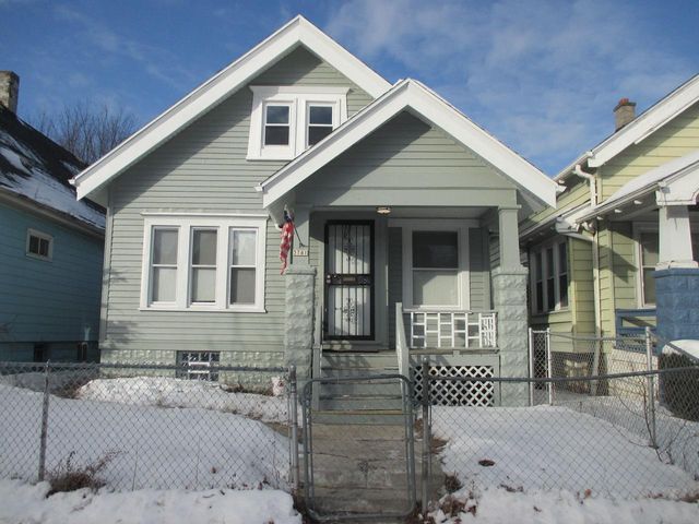 3741 N 25th STREET, Milwaukee, WI 53206