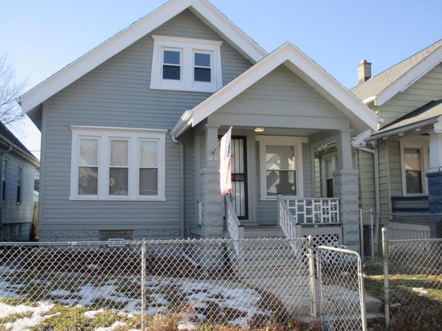 3741 N 25th STREET, Milwaukee, WI 53206