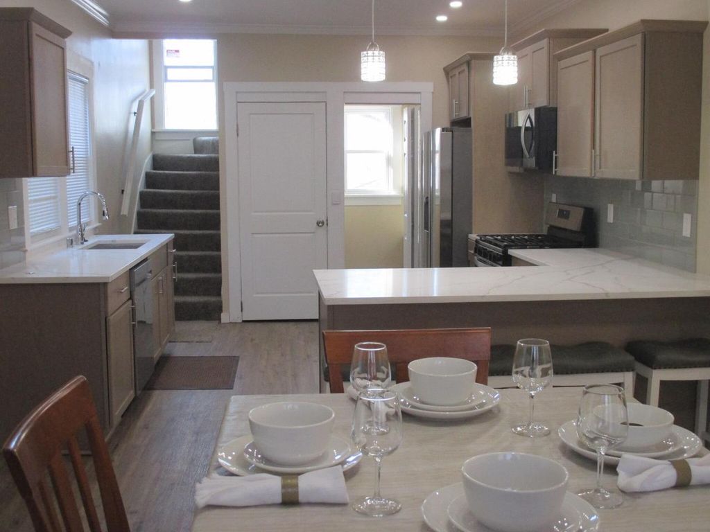 3741 N 25th STREET, Milwaukee, WI 53206