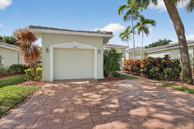 10612 Royal Caribbean Circle, Boynton Beach, FL 33437