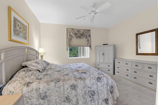10612 Royal Caribbean Circle, Boynton Beach, FL 33437