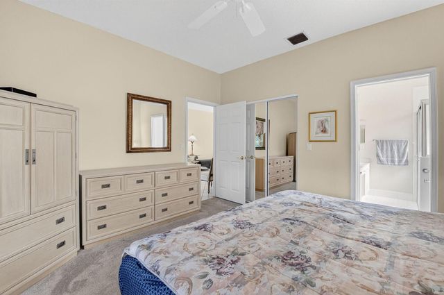 10612 Royal Caribbean Circle, Boynton Beach, FL 33437
