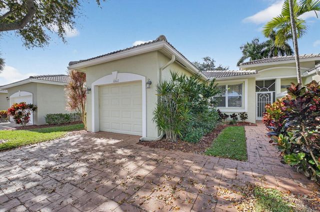 10612 Royal Caribbean Circle, Boynton Beach, FL 33437