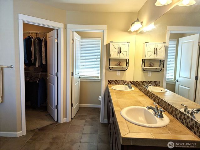 19401 90th Avenue Ct E, Graham, WA 98338