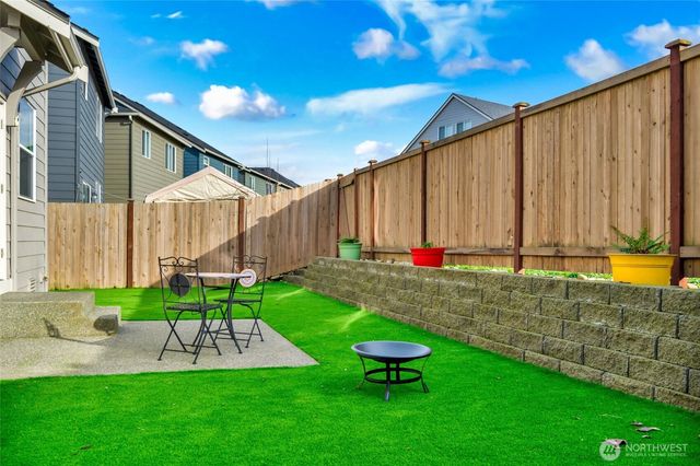 18673 106th Avenue Ct E, Puyallup, WA 98374