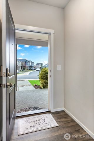 18673 106th Avenue Ct E, Puyallup, WA 98374