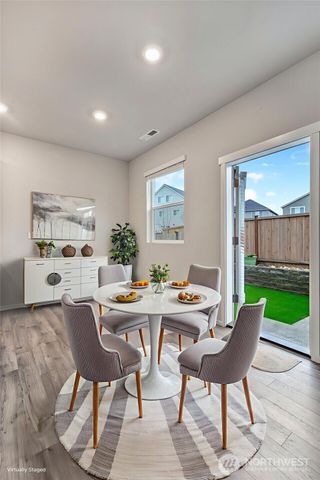 18673 106th Avenue Ct E, Puyallup, WA 98374