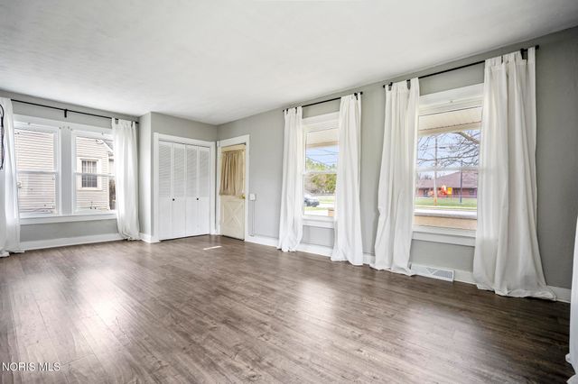 715 Carew Lane, Maumee, OH 43537