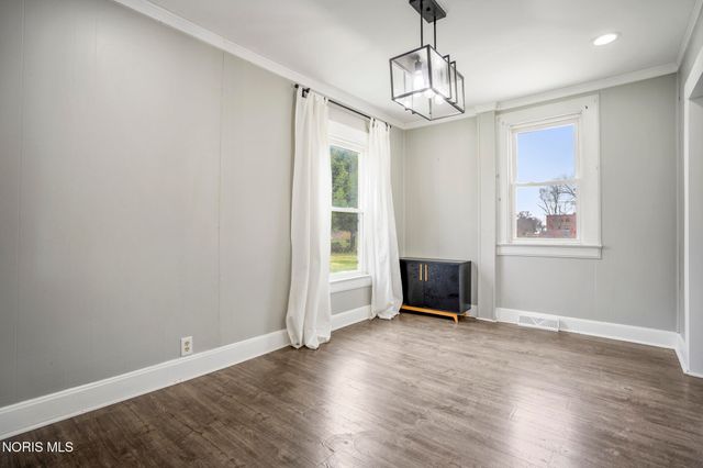 715 Carew Lane, Maumee, OH 43537