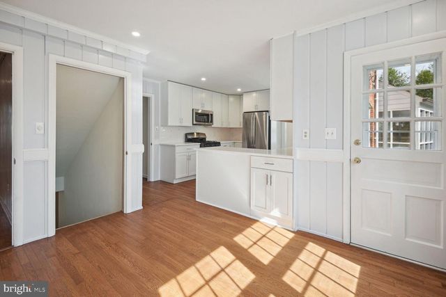 5801 HILLBURNE WAY, Chevy Chase, MD 20815