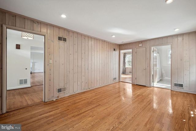 5801 HILLBURNE WAY, Chevy Chase, MD 20815
