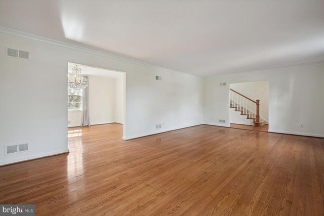 5801 HILLBURNE WAY, Chevy Chase, MD 20815