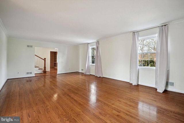 5801 HILLBURNE WAY, Chevy Chase, MD 20815