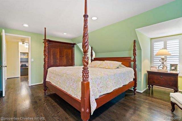 660 Woodland Street, Birmingham, MI 48009