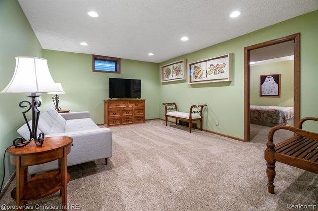 660 Woodland Street, Birmingham, MI 48009