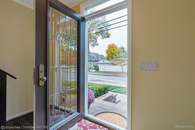 660 Woodland Street, Birmingham, MI 48009