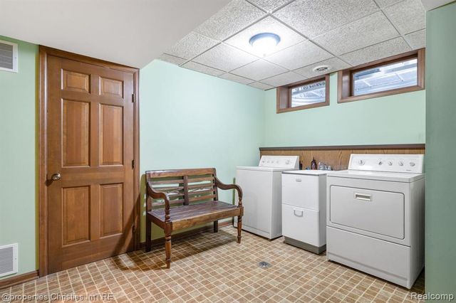 660 Woodland Street, Birmingham, MI 48009