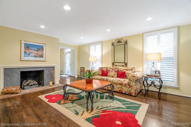 660 Woodland Street, Birmingham, MI 48009