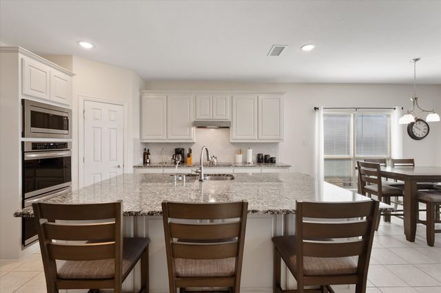 118 Red Pine Drive, Red Oak, TX 75154