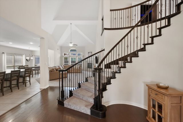 118 Red Pine Drive, Red Oak, TX 75154