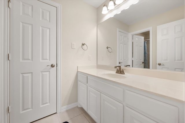 118 Red Pine Drive, Red Oak, TX 75154