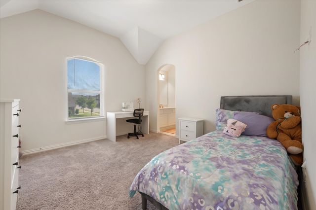 118 Red Pine Drive, Red Oak, TX 75154
