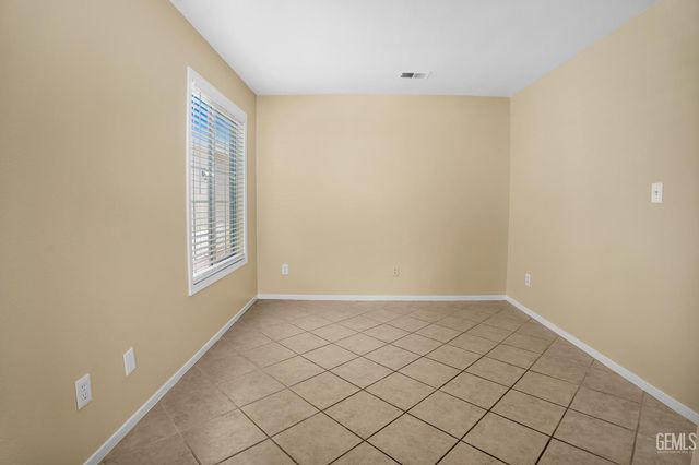 11518 Show Ring Lane, Bakersfield, CA 93312