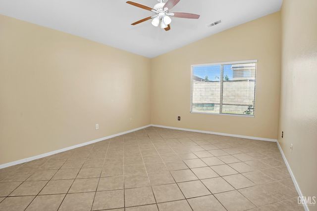 11518 Show Ring Lane, Bakersfield, CA 93312