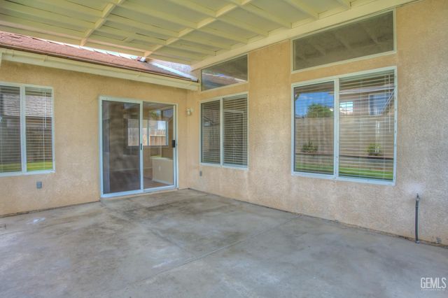 11518 Show Ring Lane, Bakersfield, CA 93312