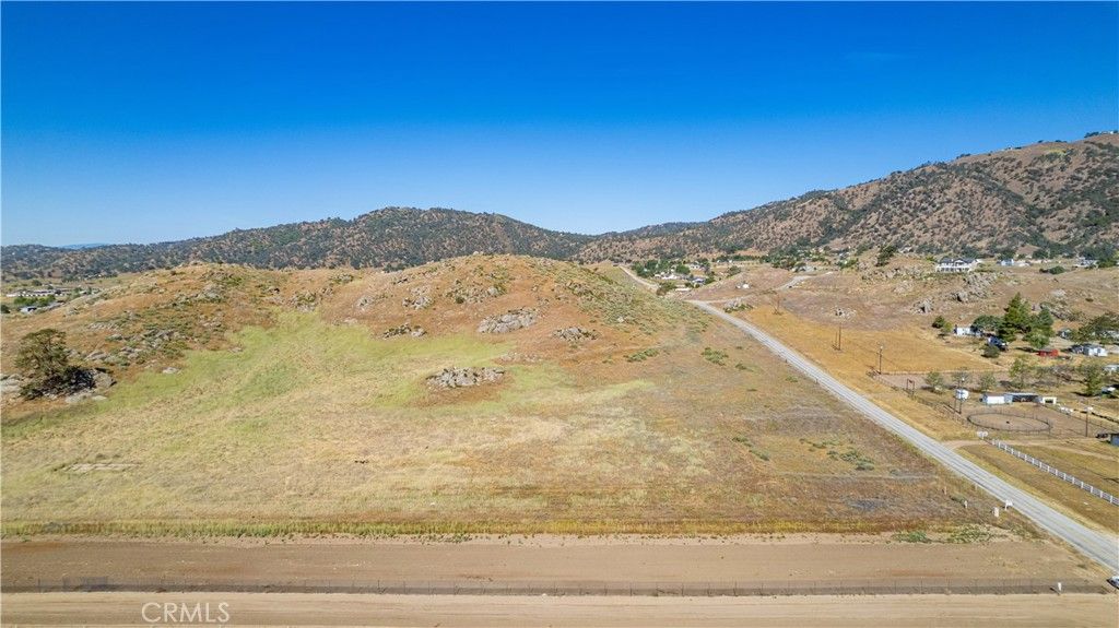 Image 2 of property listing at 0 Edward Street, Tehachapi, CA 93561