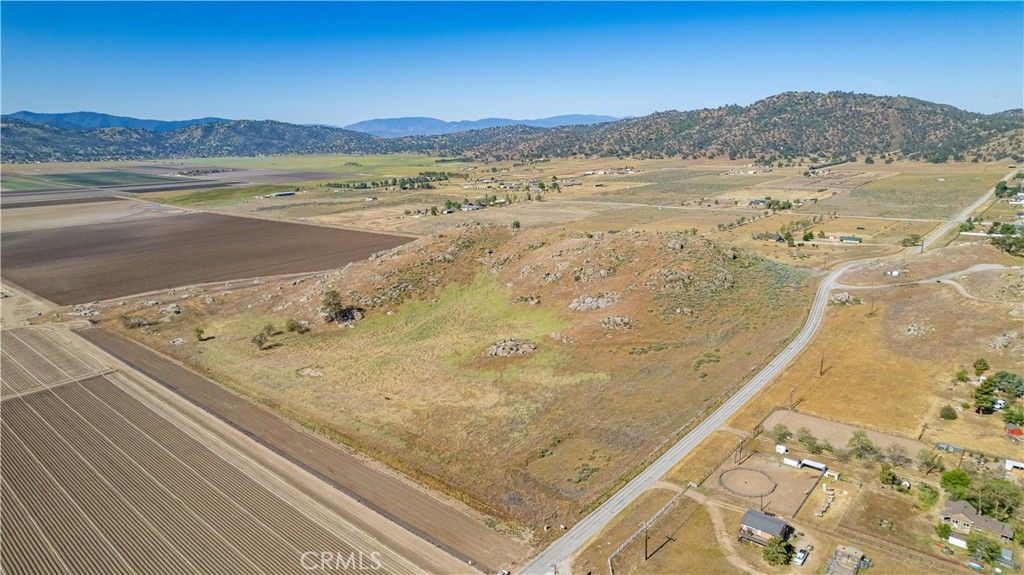 Image 4 of property listing at 0 Edward Street, Tehachapi, CA 93561