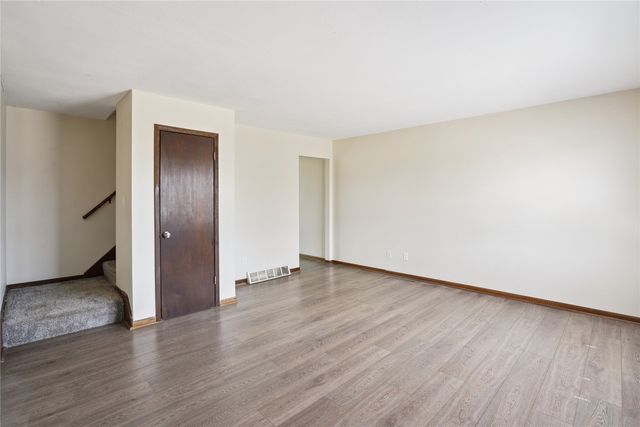 4236 Boyd Street, Des Moines, IA 50317