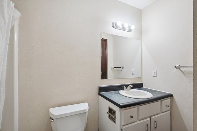 4236 Boyd Street, Des Moines, IA 50317