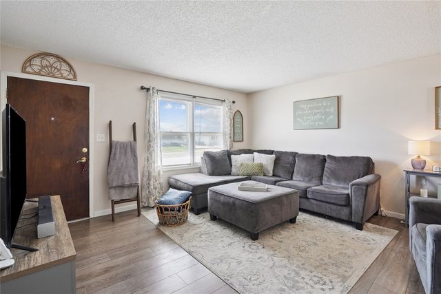 4236 Boyd Street, Des Moines, IA 50317