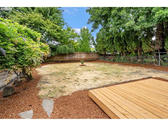 815 Ne 14TH St, Mc Minnville, OR 97128