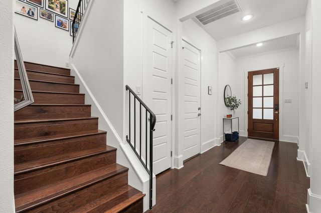 2903 Village DR, Austin, TX 78731