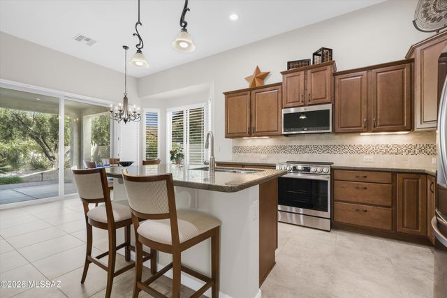 62912 E Sandlewood Road, Tucson, AZ 85739