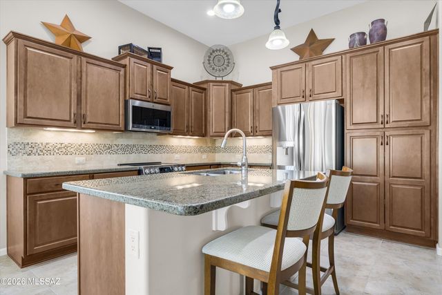 62912 E Sandlewood Road, Tucson, AZ 85739