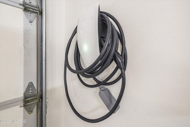 62912 E Sandlewood Road, Tucson, AZ 85739