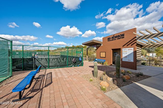 62912 E Sandlewood Road, Tucson, AZ 85739