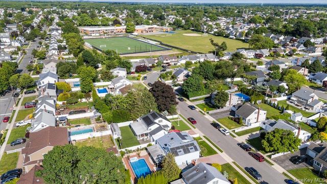 38 Hayden Drive, Bethpage, NY 11714
