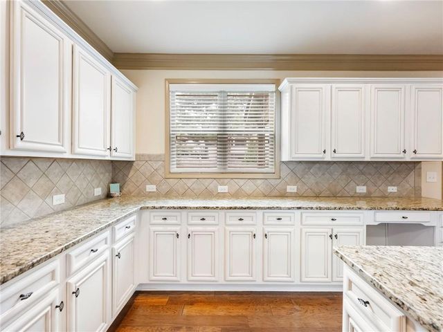 5915 Park Bay Court, Flowery Branch, GA 30542