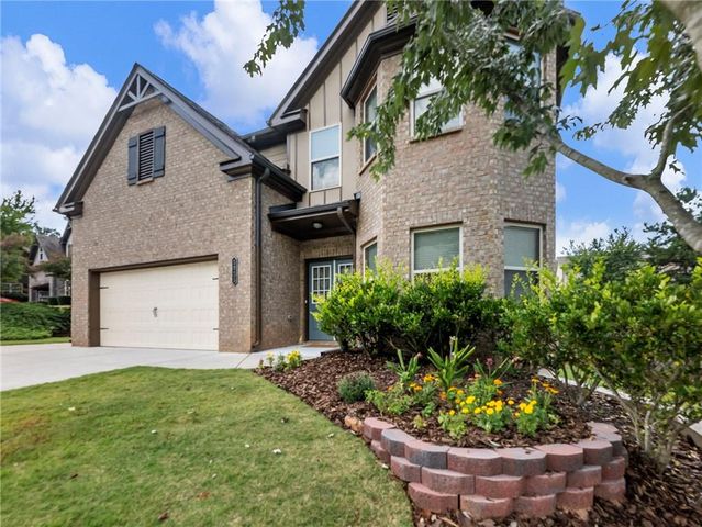 5915 Park Bay Court, Flowery Branch, GA 30542