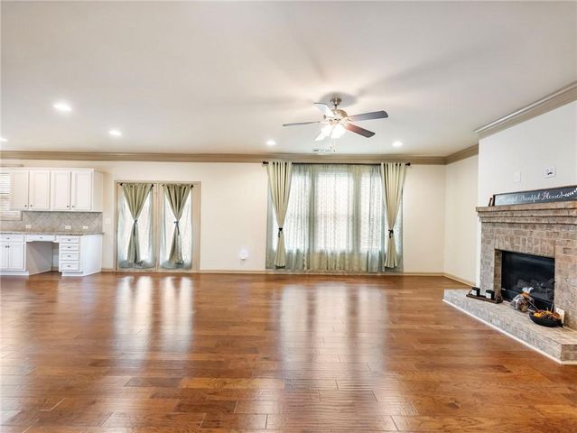 5915 Park Bay Court, Flowery Branch, GA 30542